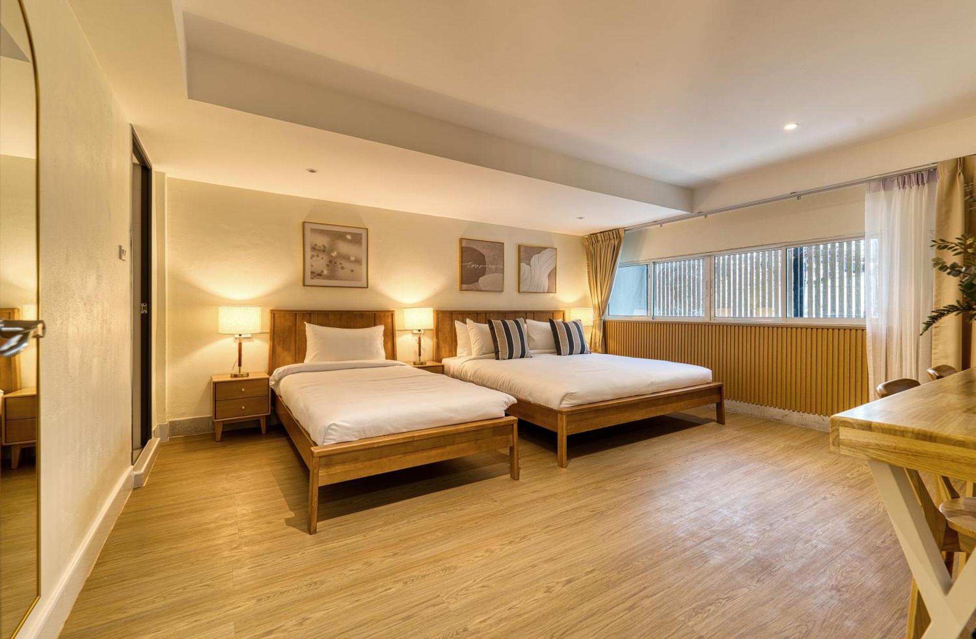 Four-Bedroom Deluxe Apartment